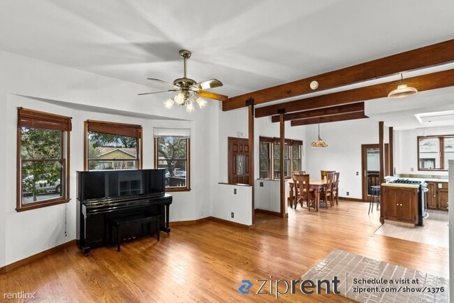 Building Photo - 4 br, 2 bath House - 2280 Hanover St, Palo...