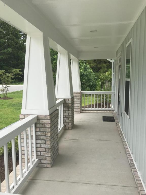 Building Photo - 726 Quinn Dr
