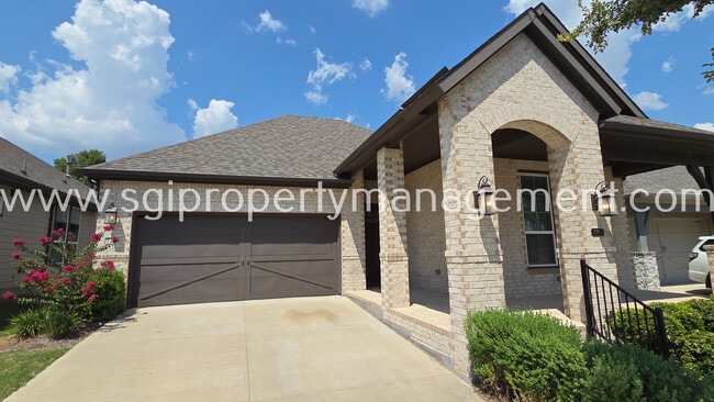 Building Photo - 7703 Coronado Dr