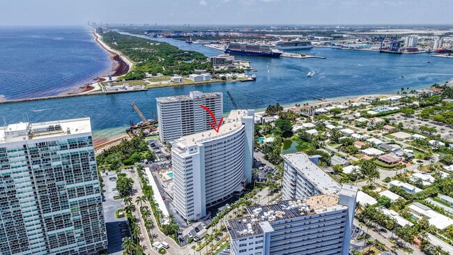 Building Photo - 2000 S Ocean Dr