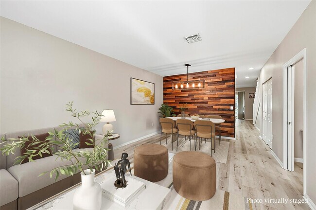 Building Photo - 2827 SW 83rd Terrace