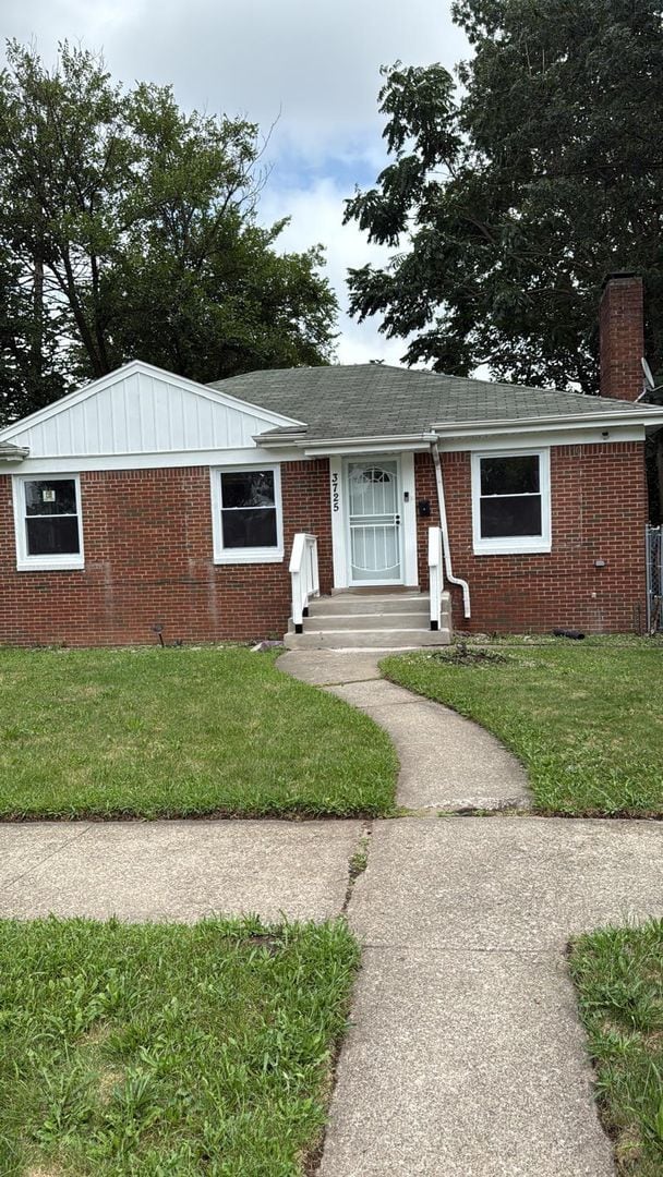 Building Photo - 3 Bedroom 2 Bath plus 2 Bonus Rooms! 5 Pos...