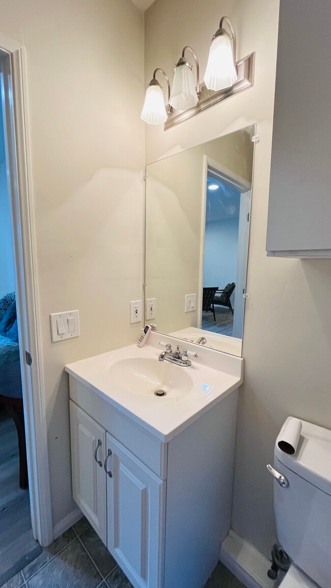 Building Photo - 16616 Haynes St