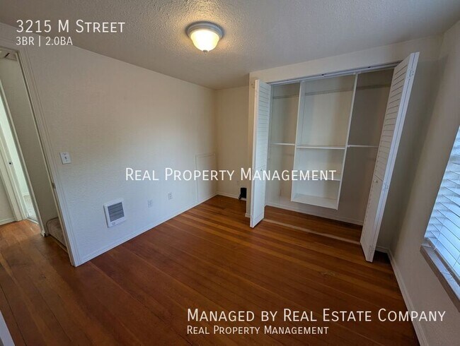 Building Photo - 3215 M St