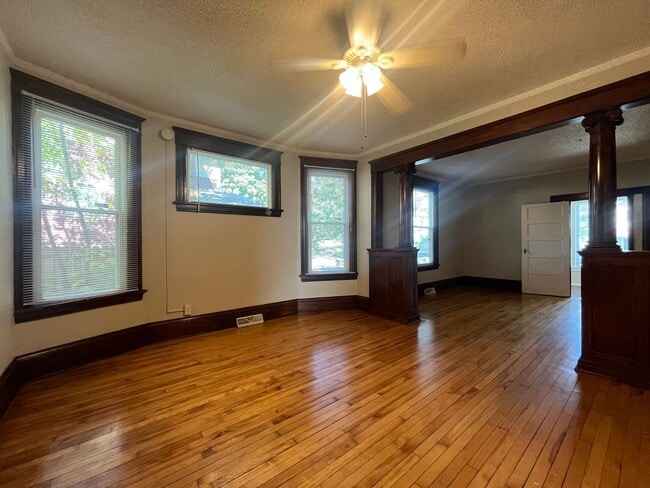 Building Photo - This spacious 3-bedroom lower level duplex...