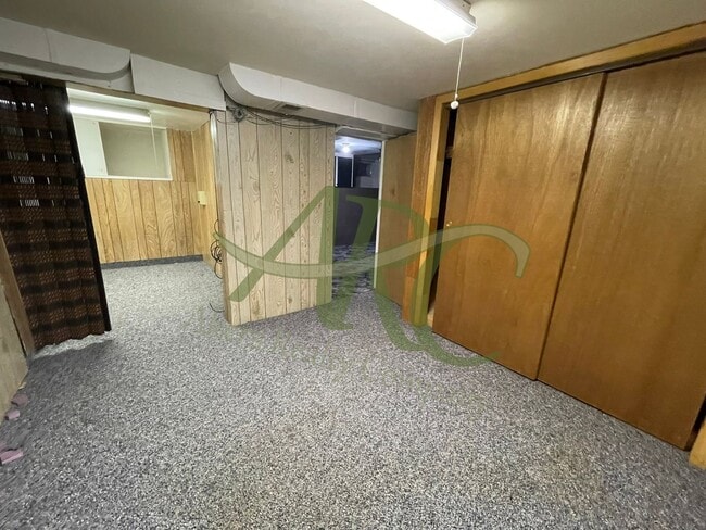 Building Photo - 524 Belmont Ave