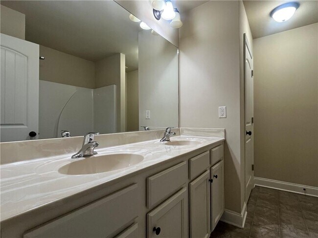 Building Photo - 2299 Misty Ivy Ct