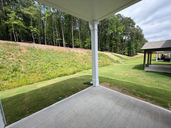 Building Photo - Brand New 4/3.5 House in West Rome- $2,195