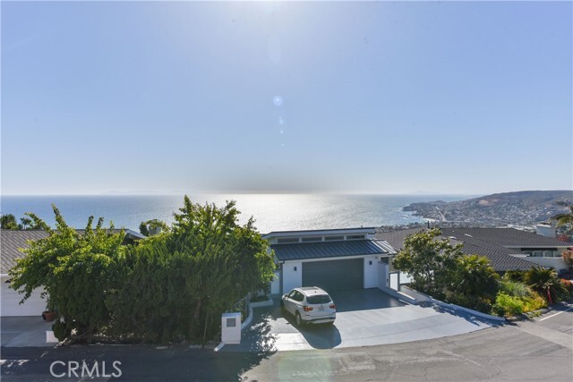 Building Photo - 1220 Ensenada Ave
