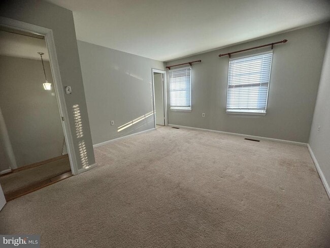 Building Photo - 2908 Seminole Rd