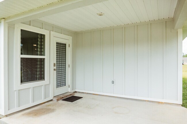 Building Photo - 3038 Heritage Plantation Blvd