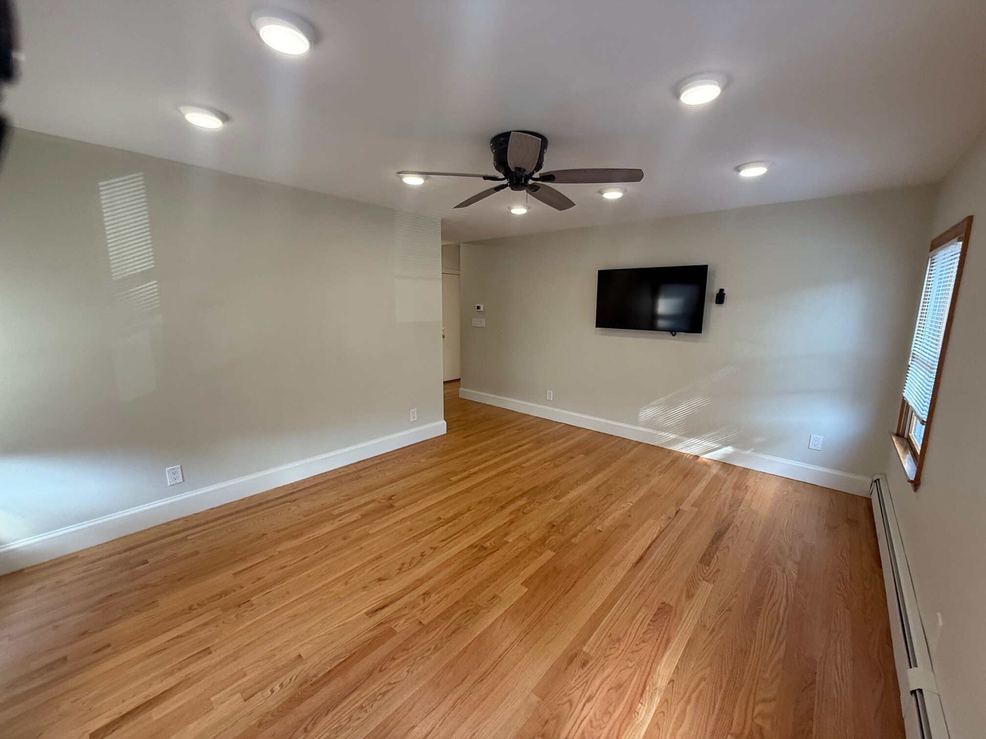 Building Photo - 48 Shannon St