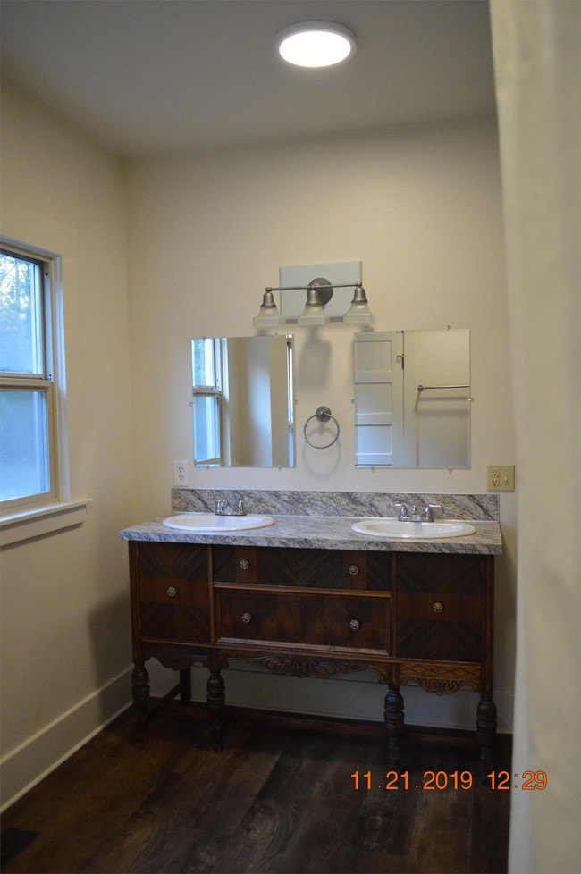 Building Photo - 75905 Gp Erickson Rd