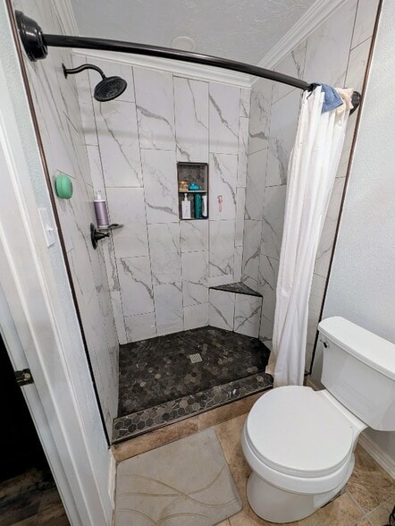 Building Photo - 8973 Birch Dr