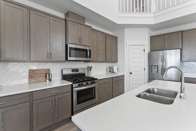 Building Photo - Single Family Home in Gallatin for Lease