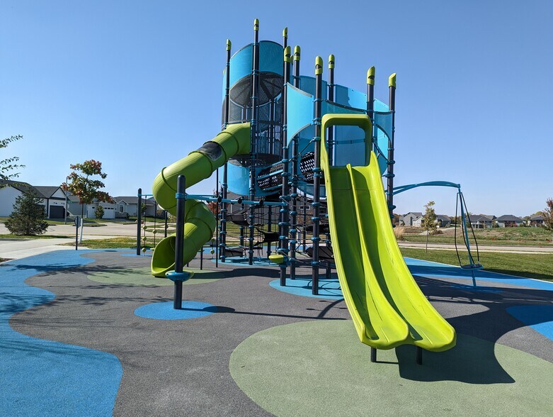 Building Photo - 1964 S Warrior Ln