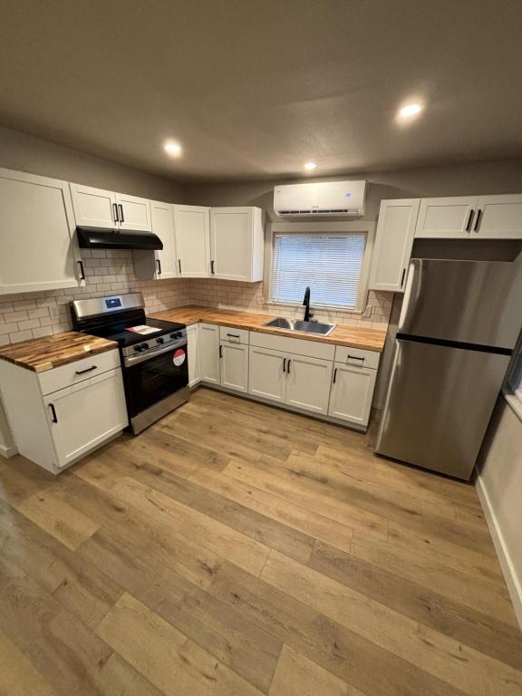 Building Photo - 1444 Cranfield Rd