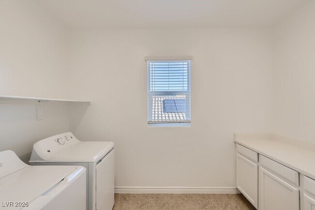 Building Photo - 1820 Pendleton Ridge St