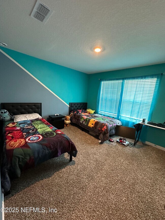 Building Photo - 2062 Garrison Wy