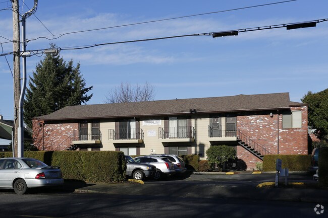 Building Photo - Pennington