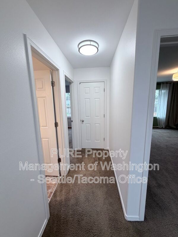 Building Photo - 1725 SW 346th Pl