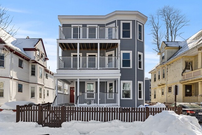 Building Photo - 83 Centre St