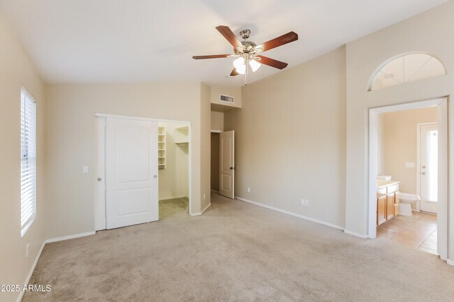 Building Photo - 15341 W Lea Ln