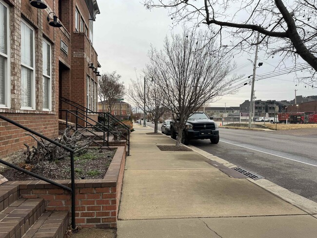 Building Photo - 70 W Carolina Ave