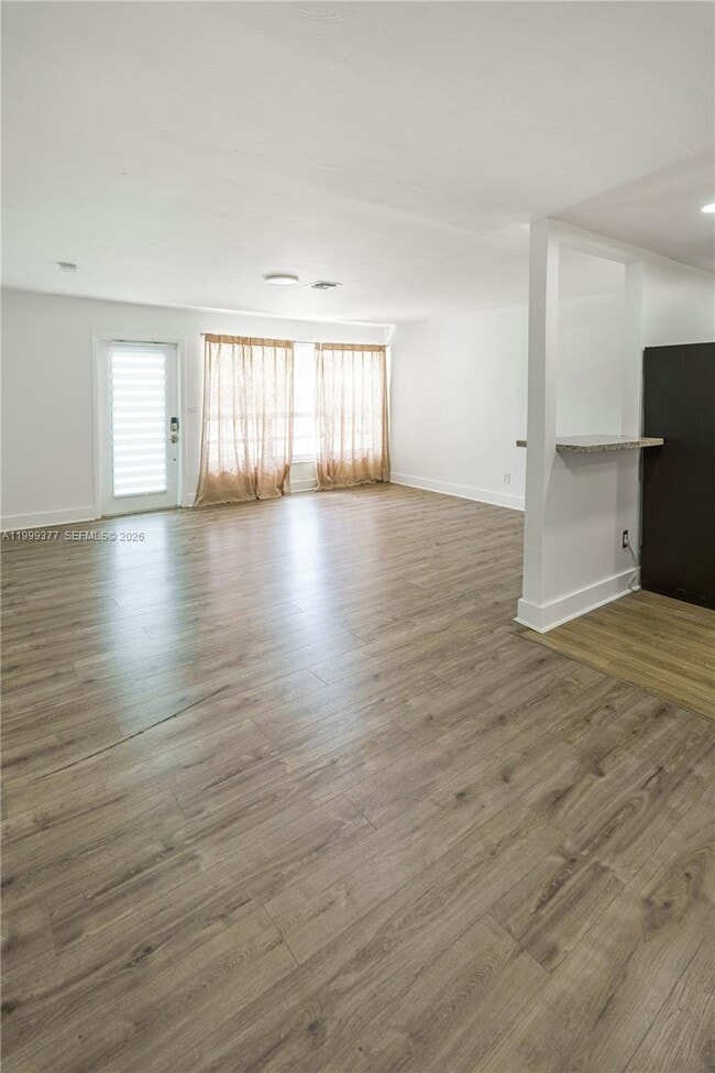 Building Photo - 7031 SW 27th Ct