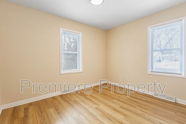 Building Photo - 11313 Donnelly Ave