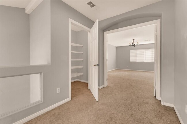 Building Photo - 6779 Philharmonic Ave