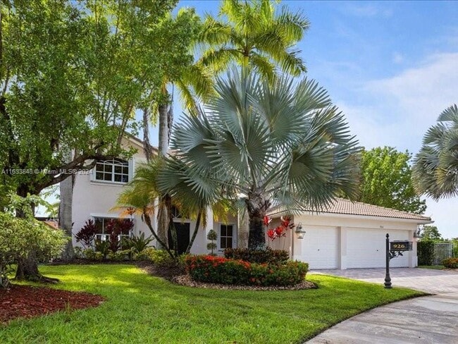 Building Photo - 926 Marina Dr