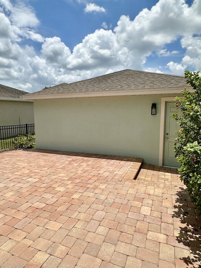 Building Photo - 6157 Castleton Hollow Rd