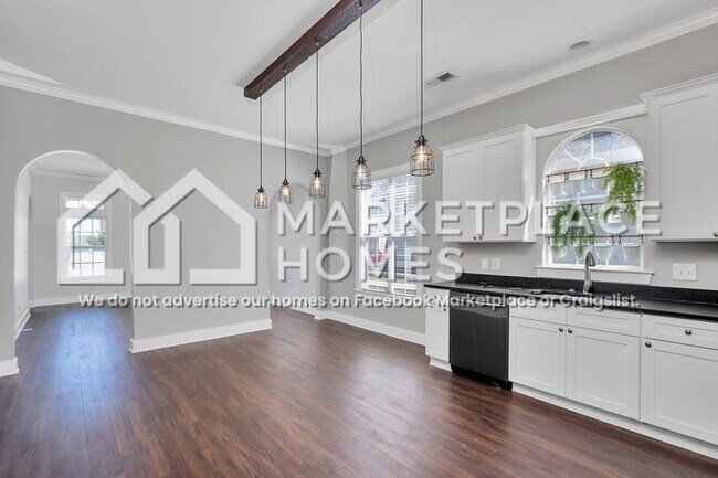 Building Photo - 6249 S Clubview Cir