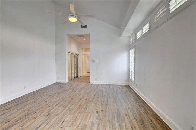 Building Photo - 2700 NW 49th St