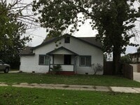 Building Photo - Room to Move with Style – 3-Bedroom Marysville Home