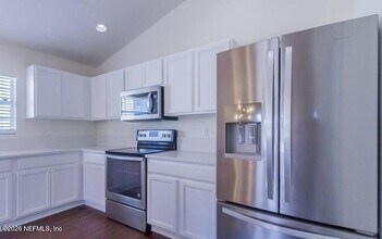 Building Photo - 128 Terracina Dr