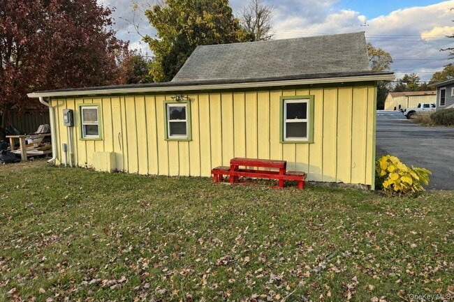 Building Photo - 7217 Albany Post Rd