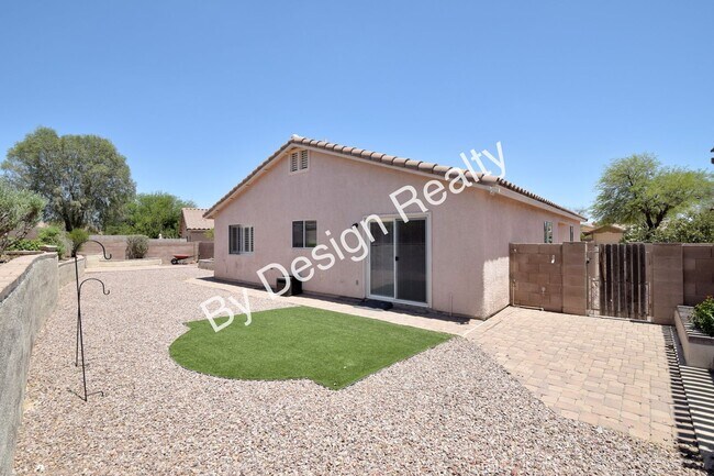 Building Photo - West Tucson 3 Bed 2 Bath with Den