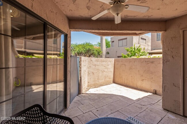 Building Photo - 4279 N River Grove Cir