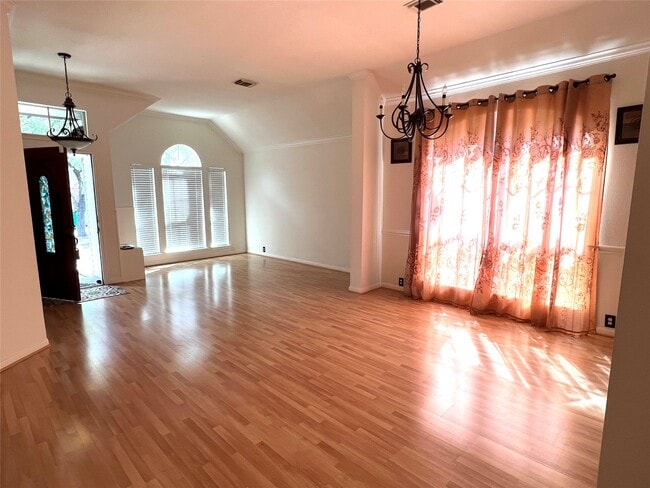 Building Photo - 6219 Fox Wind Ct
