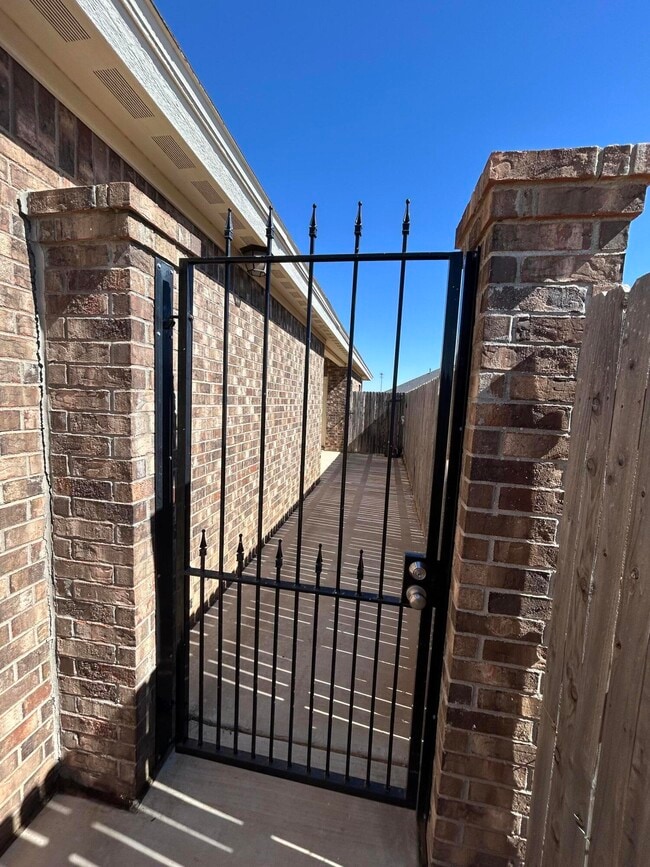 Building Photo - 12007 Englewood Ave