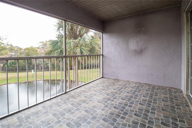 Building Photo - 2304 Clubside Dr