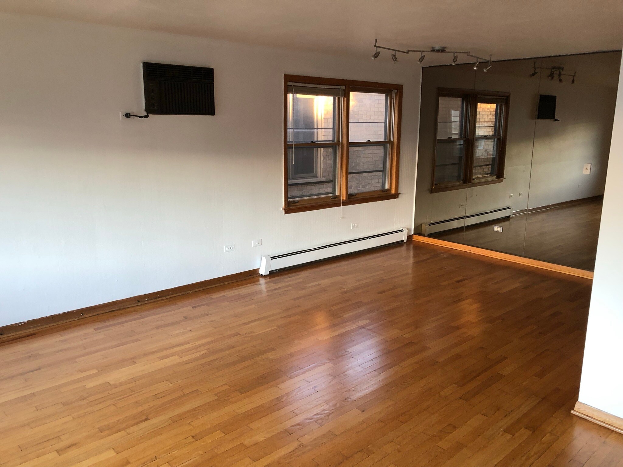 Living room - 2327 N 73rd Ave