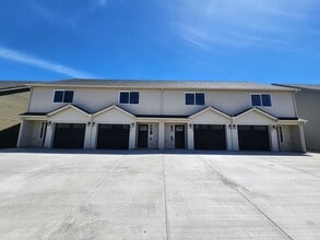 Building Photo - 3 Bedroom 2.5 Bath in Winlock