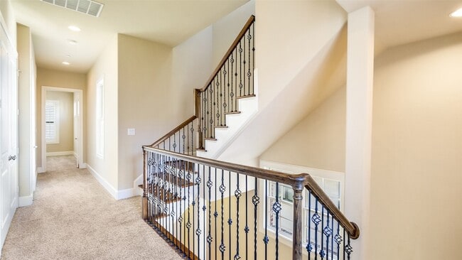 Building Photo - 2191 Helsminster Dr