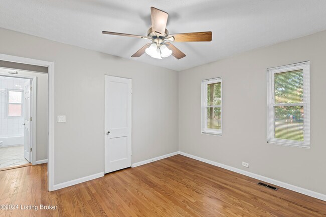 Building Photo - 3810 Norbourne Blvd