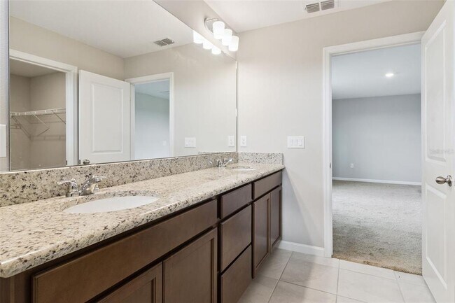 Building Photo - 5580 Maddie Dr