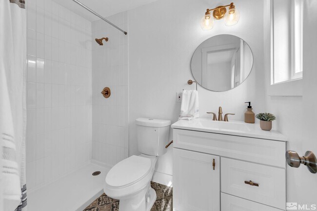 Building Photo - 402 Grand Canyon Blvd