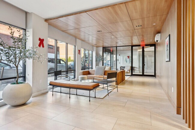 Building Photo - 424 Arlington Ave